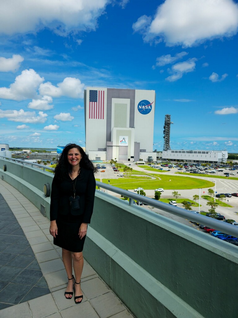 Carstens Lends Human Factors Expertise to NASA-KSC