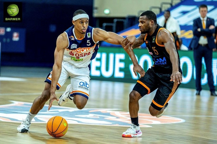 Panther Basketball Alumnus Wins On and Off the Court Overseas
