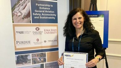 Photo of Carstens Recognized with FAA Faculty/Researcher Award